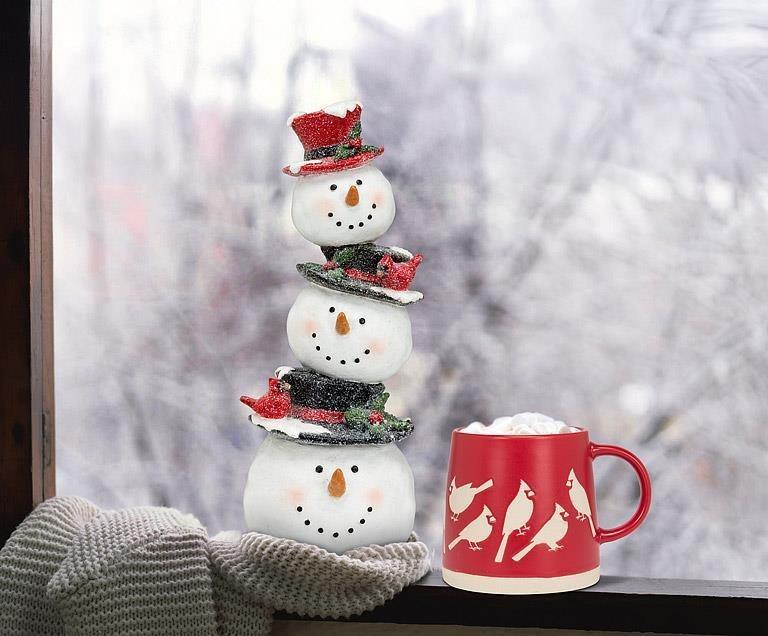 Wide Base Mug with Cardinals, 14oz